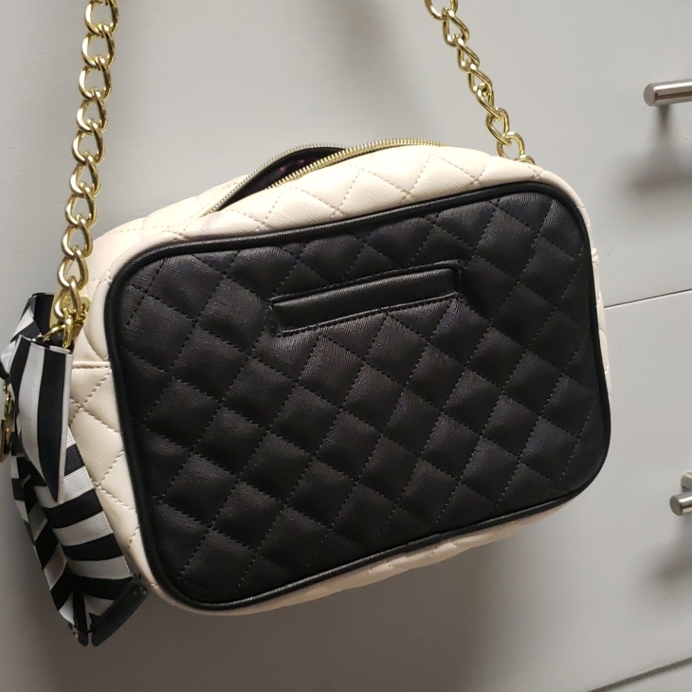 Betsey Johnson Crossbody Purse - Picture 11 of 16